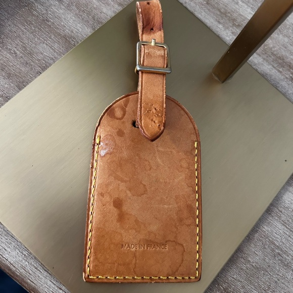 AUTHENTIC LV NAME TAGS - Picture 13 of 15